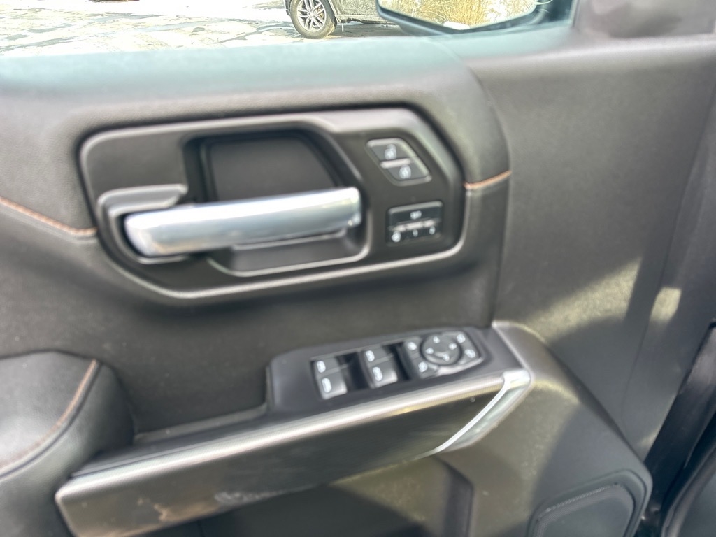 GMC Sierra 1500 4WD Crew Cab 157" AT4 2021