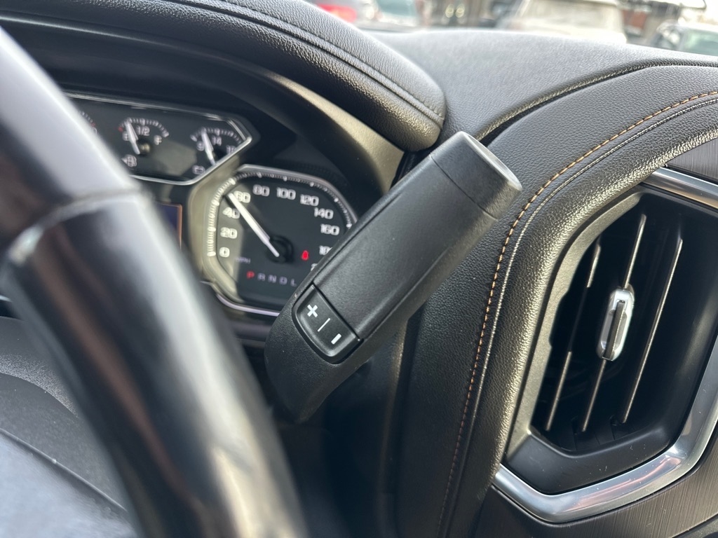 GMC Sierra 1500 4WD Crew Cab 157" AT4 2021