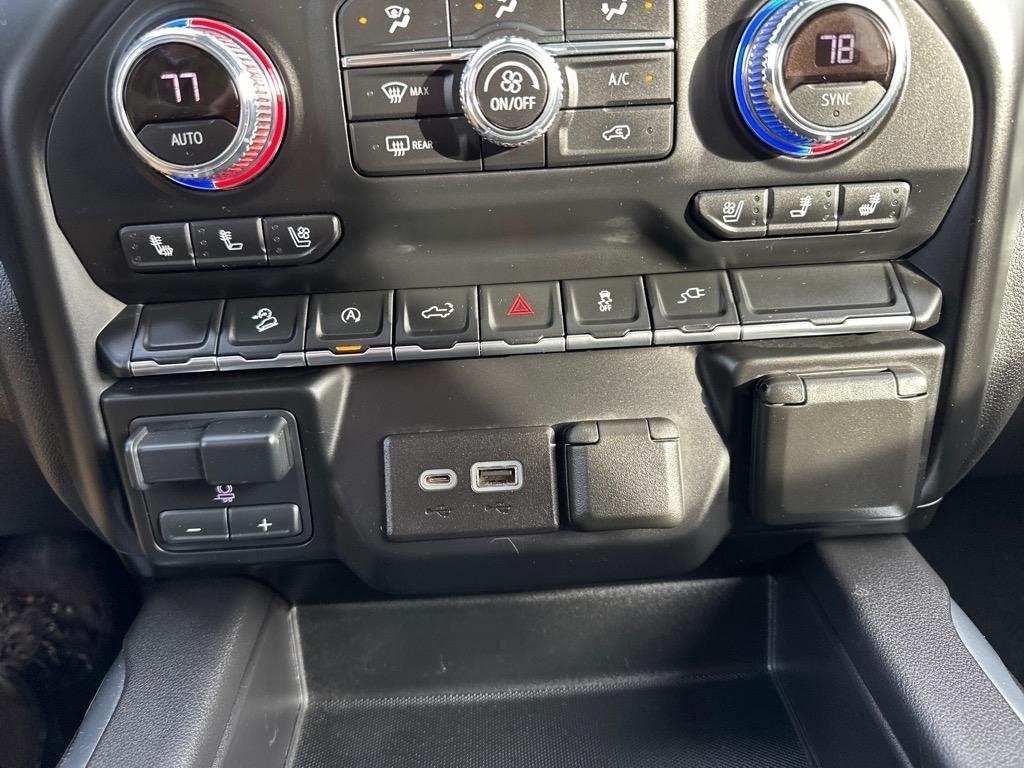 GMC Sierra 1500 4WD Crew Cab 157" AT4 2021