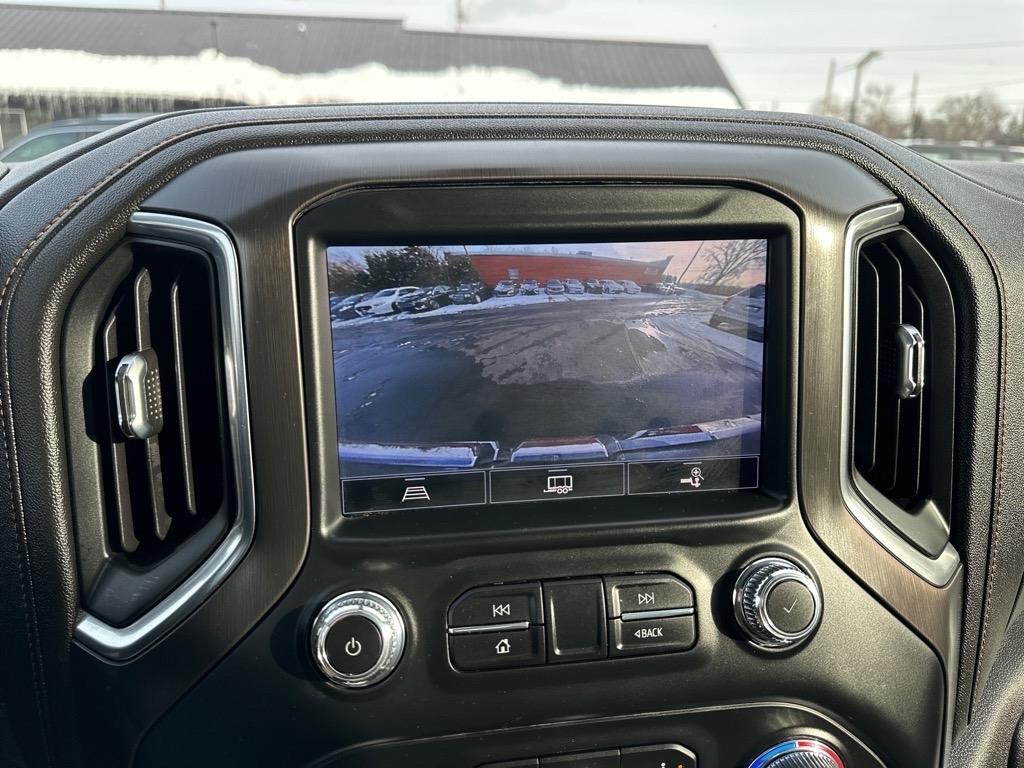 GMC Sierra 1500 4WD Crew Cab 157" AT4 2021