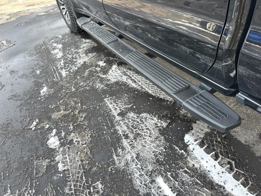 GMC Sierra 1500 4WD Crew Cab 157" AT4 2021