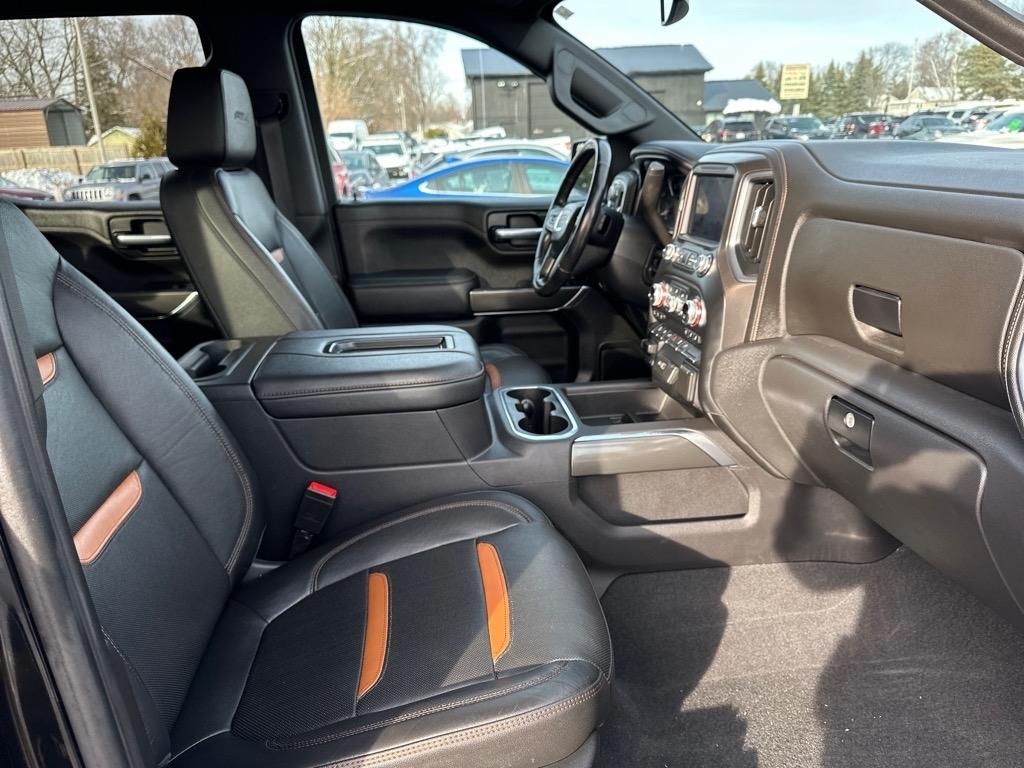 GMC Sierra 1500 4WD Crew Cab 157" AT4 2021