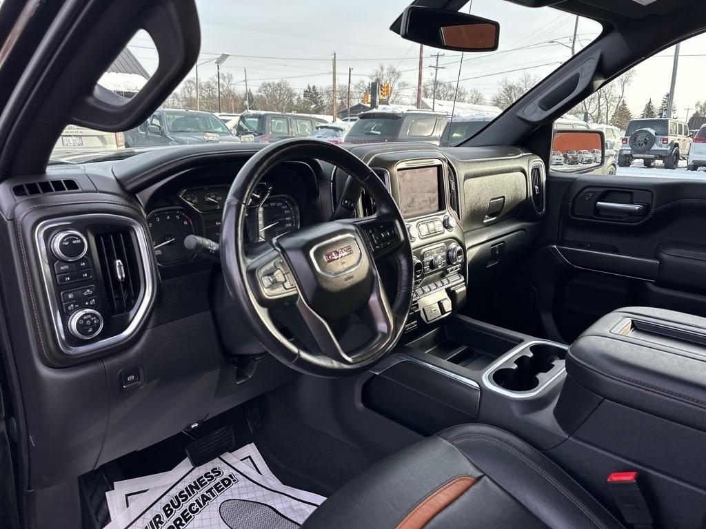 GMC Sierra 1500 4WD Crew Cab 157" AT4 2021