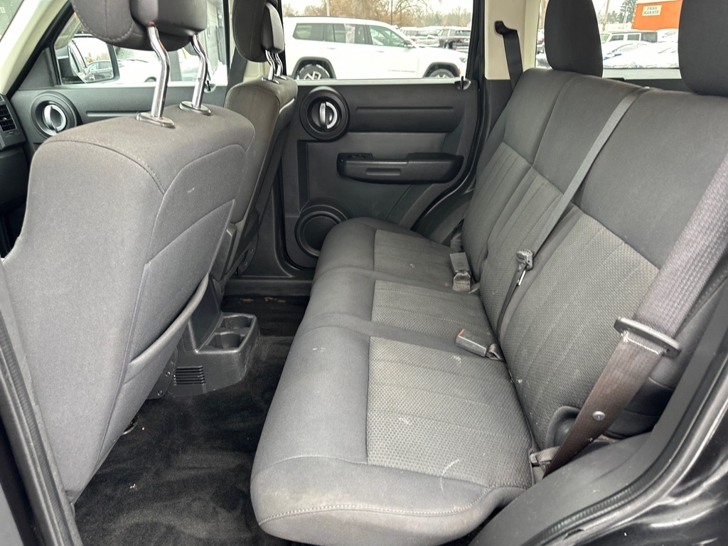 Dodge Nitro 4WD 4dr Heat 2011