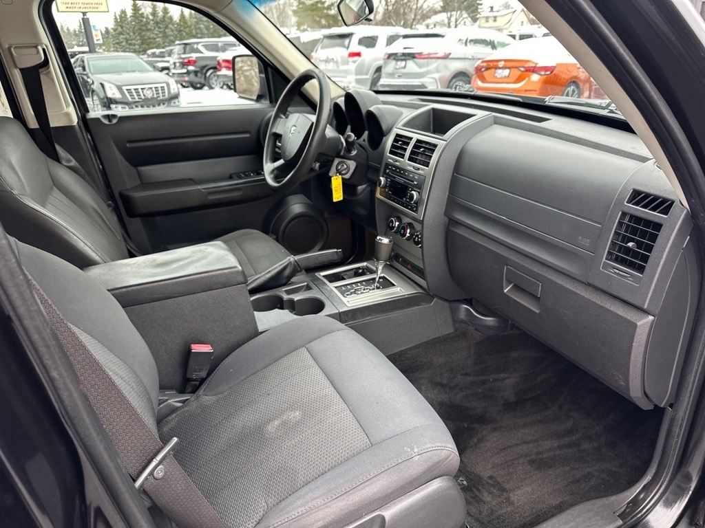 Dodge Nitro 4WD 4dr Heat 2011