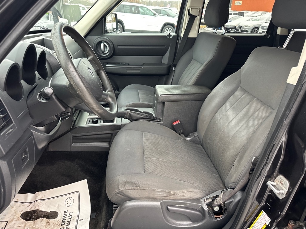 Dodge Nitro 4WD 4dr Heat 2011