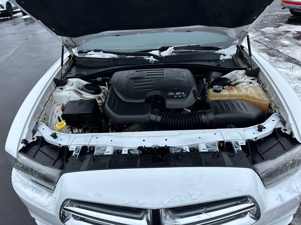 Dodge Charger 4dr Sdn SXT RWD 2014