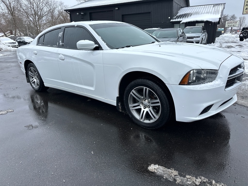 2014 Dodge Charger SXT's photo