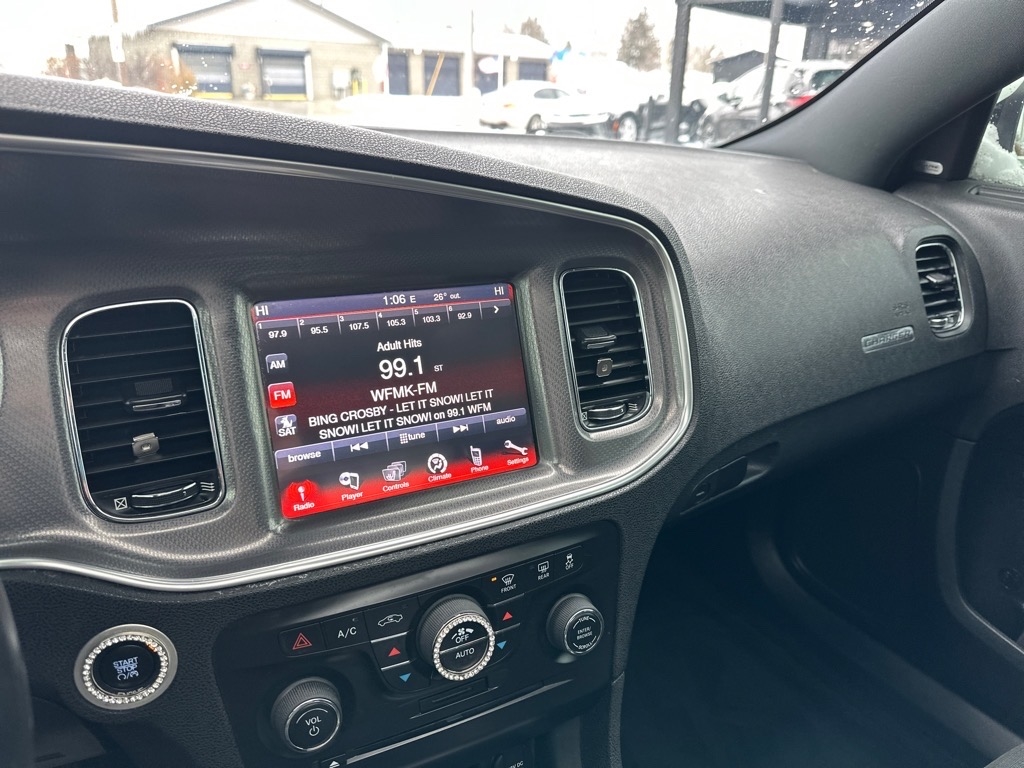 Dodge Charger 4dr Sdn SXT RWD 2014