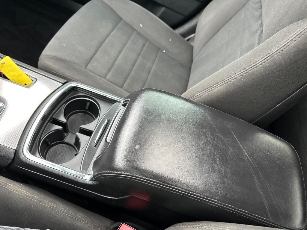 Dodge Charger 4dr Sdn SXT RWD 2014