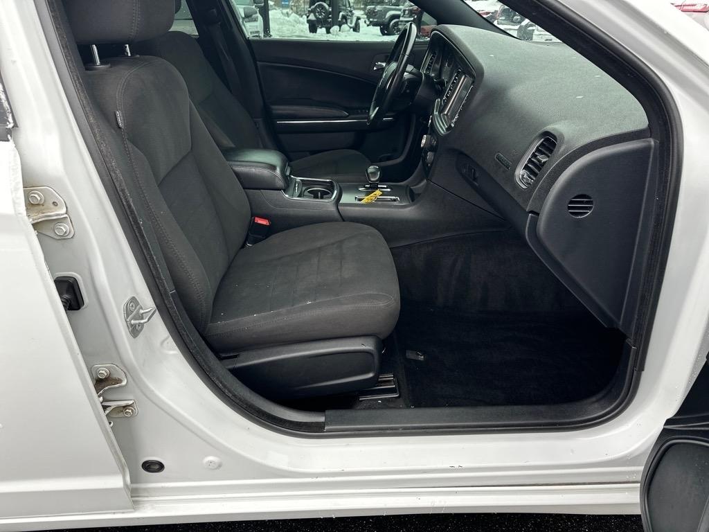 Dodge Charger 4dr Sdn SXT RWD 2014