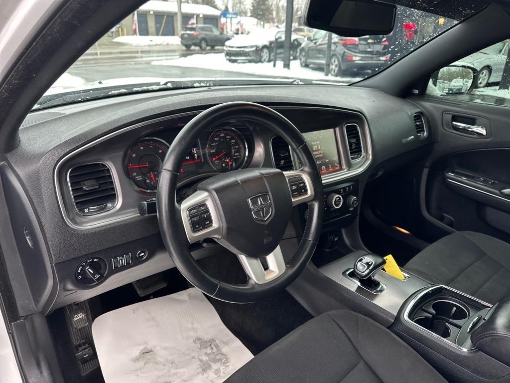 Dodge Charger 4dr Sdn SXT RWD 2014