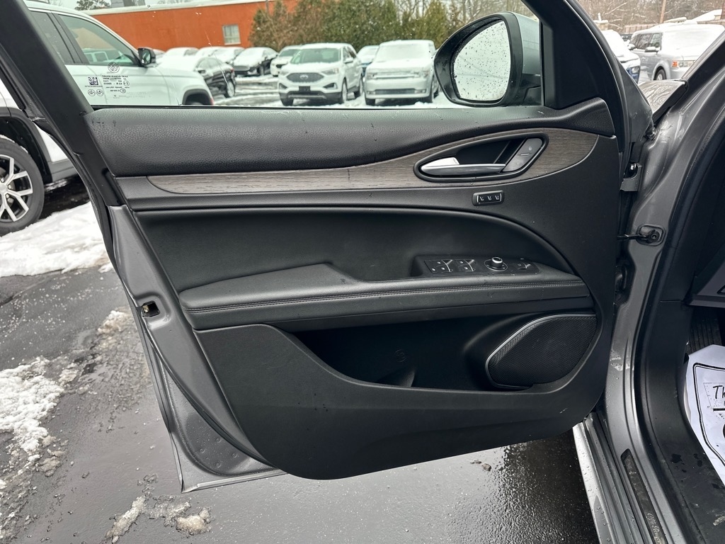 Alfa Romeo Stelvio Ti AWD 2021