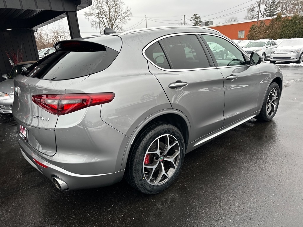 Alfa Romeo Stelvio Ti AWD 2021
