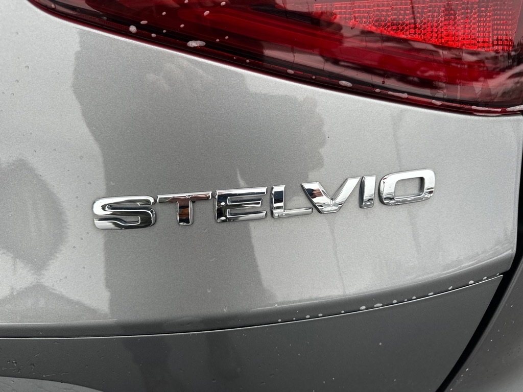 Alfa Romeo Stelvio Ti AWD 2021