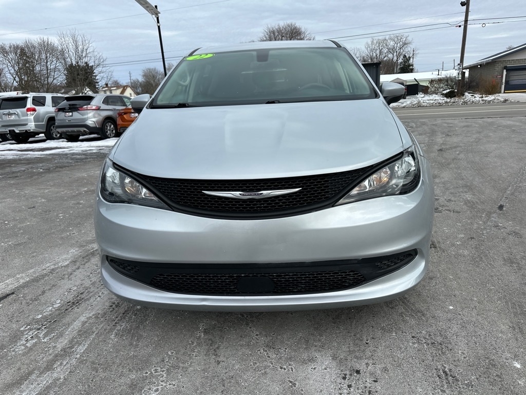 Chrysler Voyager LX FWD 2022