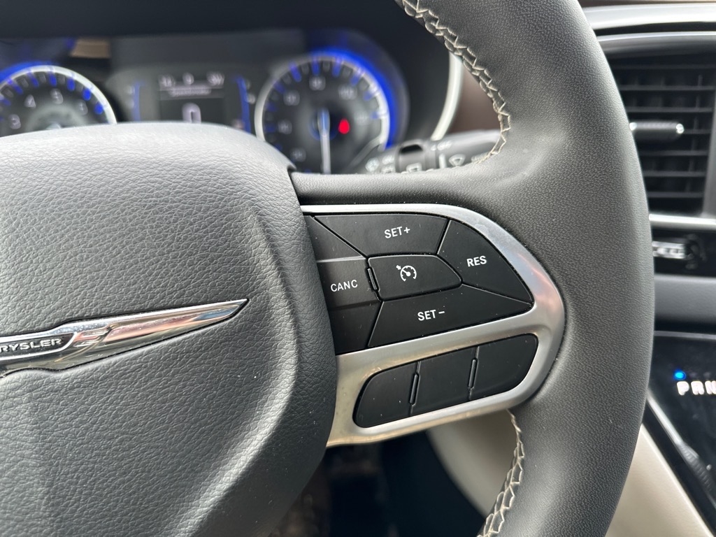 Chrysler Voyager LX FWD 2022