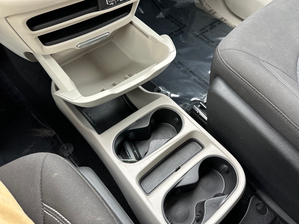 Chrysler Voyager LX FWD 2022