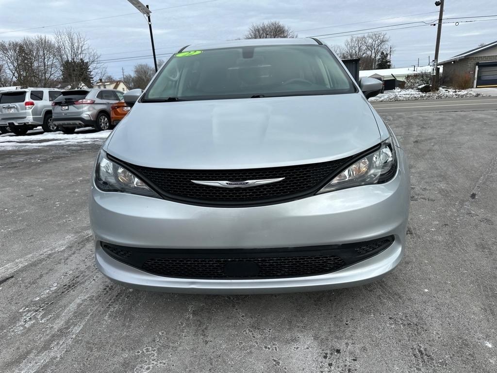 Chrysler Voyager LX FWD 2022