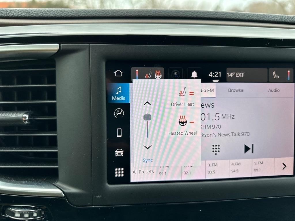 Chrysler Voyager LX FWD 2022