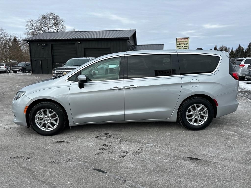 Chrysler Voyager LX FWD 2022