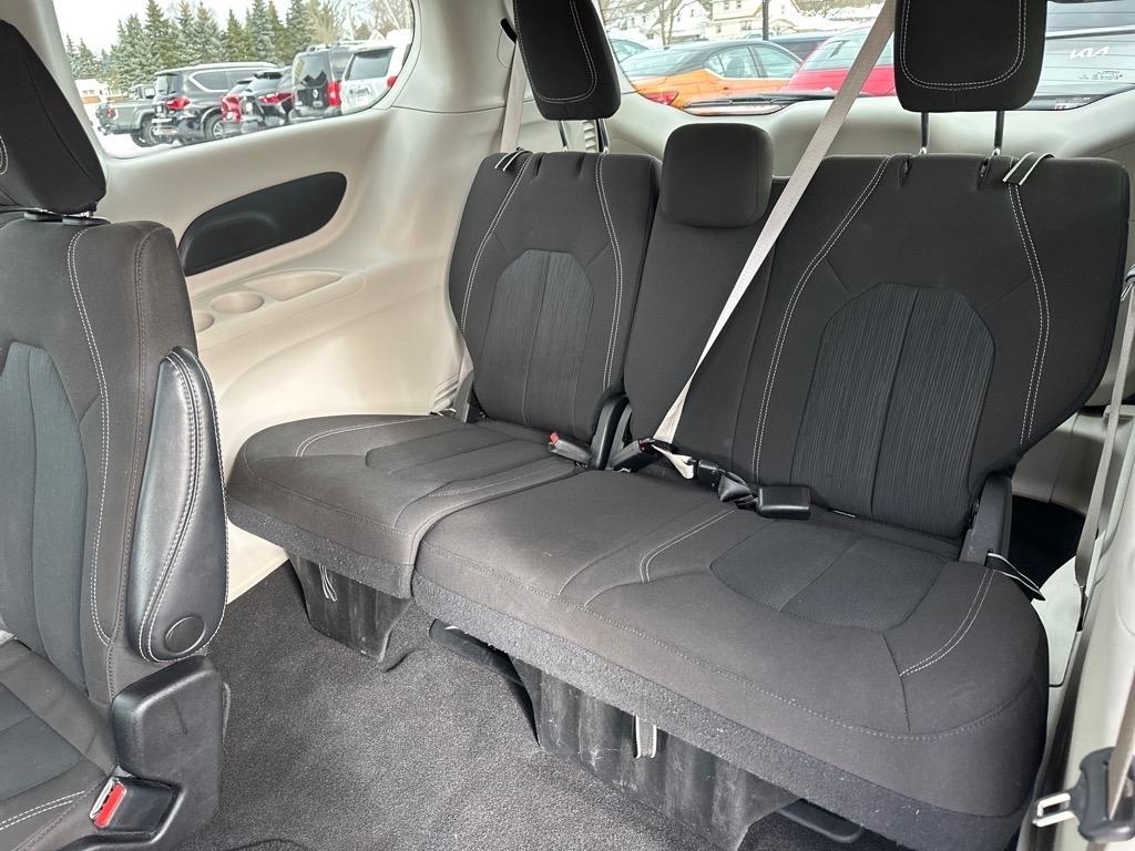 Chrysler Voyager LX FWD 2022
