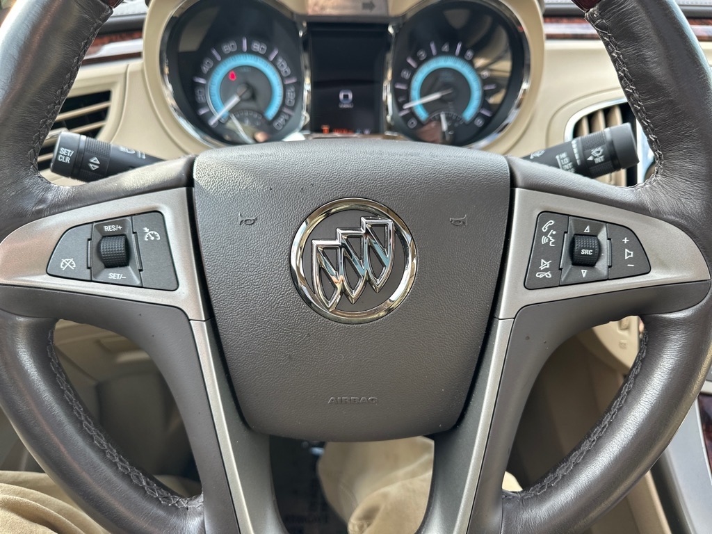 Buick LaCrosse 4dr Sdn Touring FWD 2013