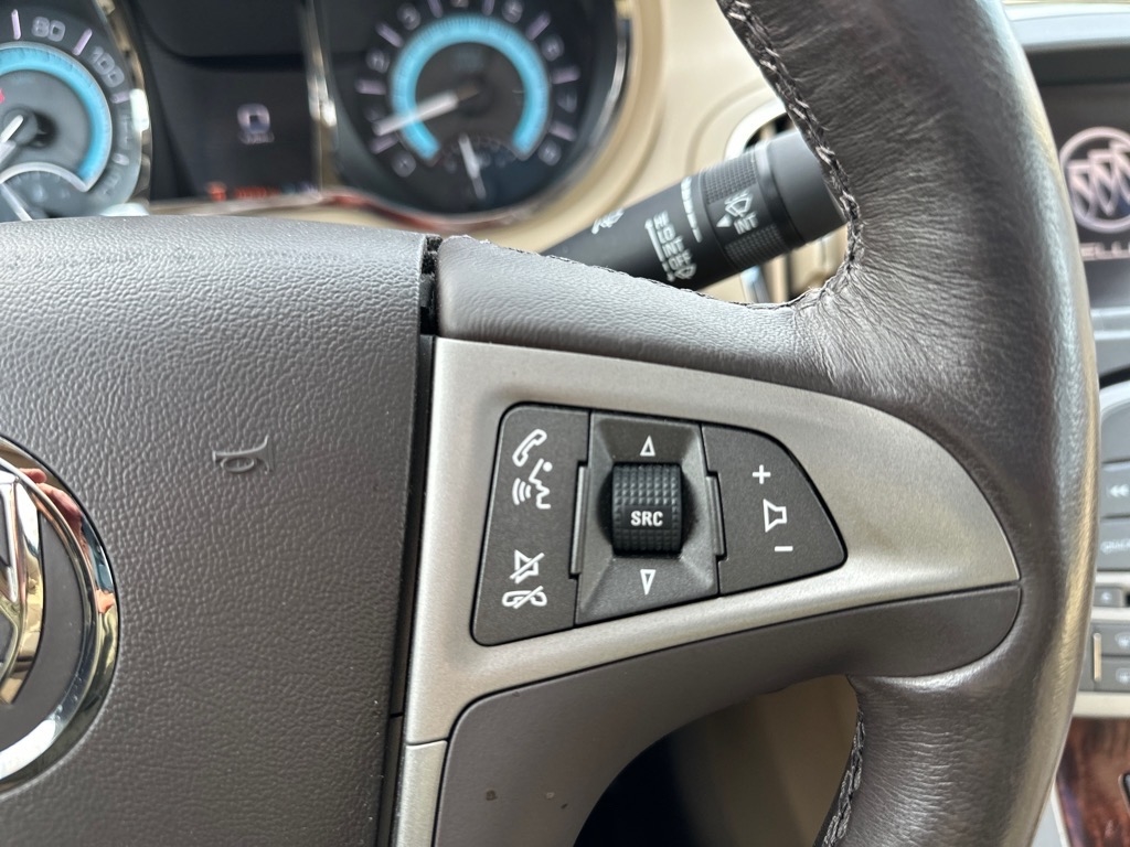 Buick LaCrosse 4dr Sdn Touring FWD 2013