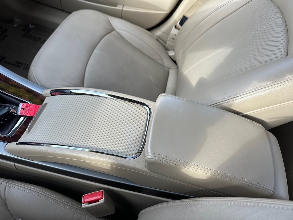 Buick LaCrosse 4dr Sdn Touring FWD 2013