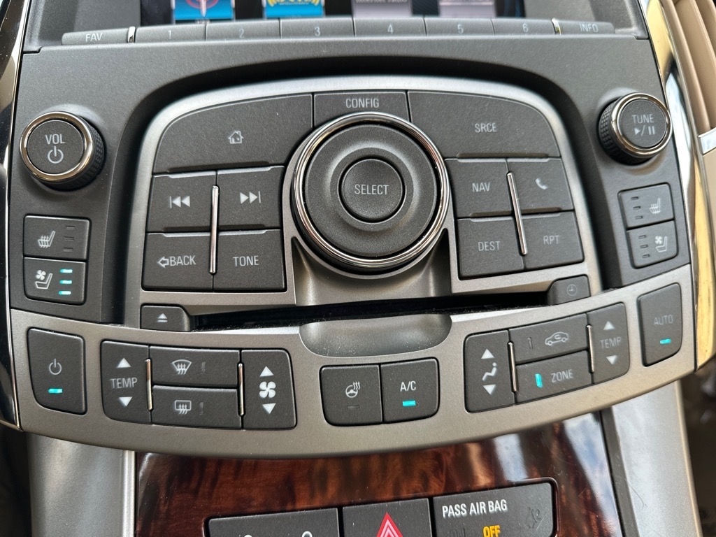 Buick LaCrosse 4dr Sdn Touring FWD 2013