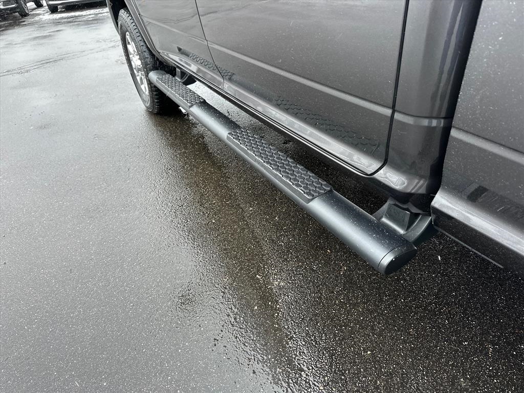 RAM 2500 Laramie 4x4 Crew Cab 6'4" Box 2018