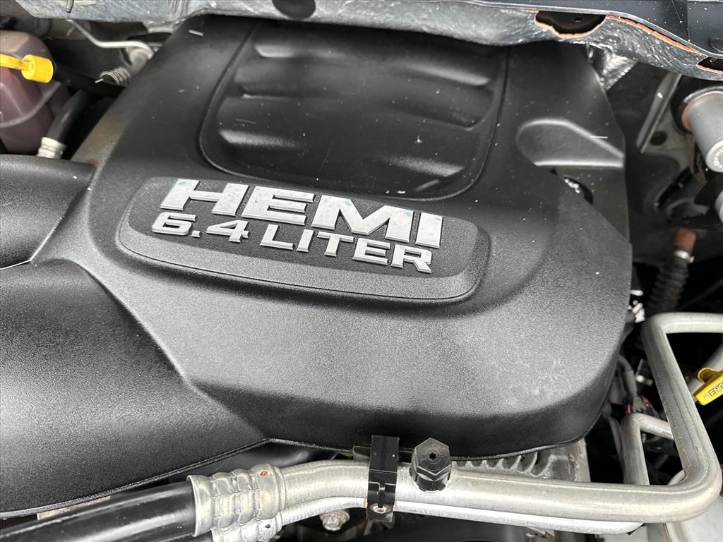 RAM 2500 Laramie 4x4 Crew Cab 6'4" Box 2018