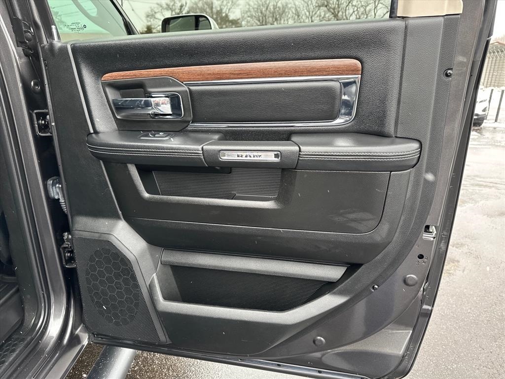 RAM 2500 Laramie 4x4 Crew Cab 6'4" Box 2018