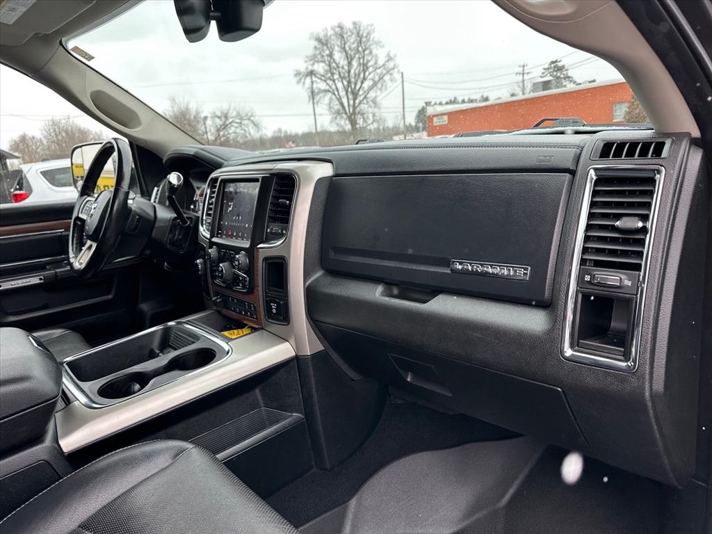 RAM 2500 Laramie 4x4 Crew Cab 6'4" Box 2018