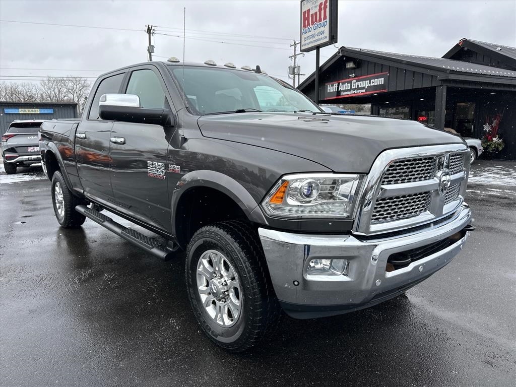 RAM 2500 Laramie 4x4 Crew Cab 6'4" Box 2018