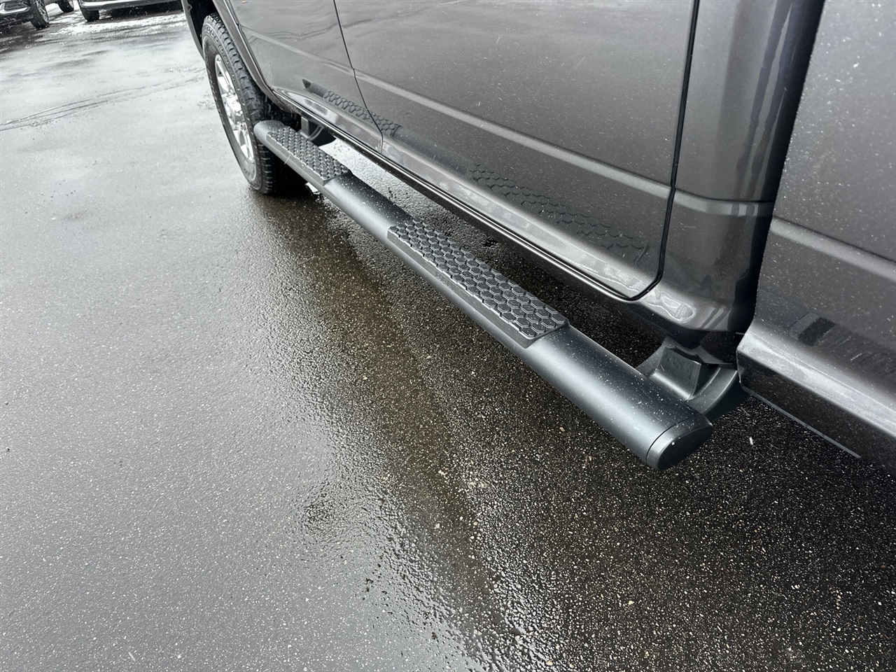 RAM 2500 Laramie 4x4 Crew Cab 6'4" Box 2018