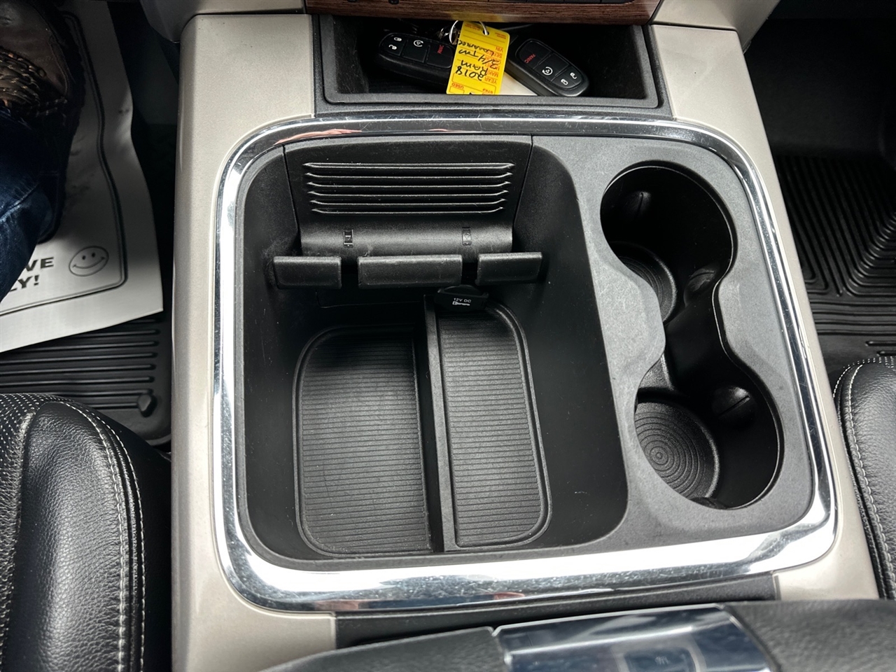 RAM 2500 Laramie 4x4 Crew Cab 6'4" Box 2018