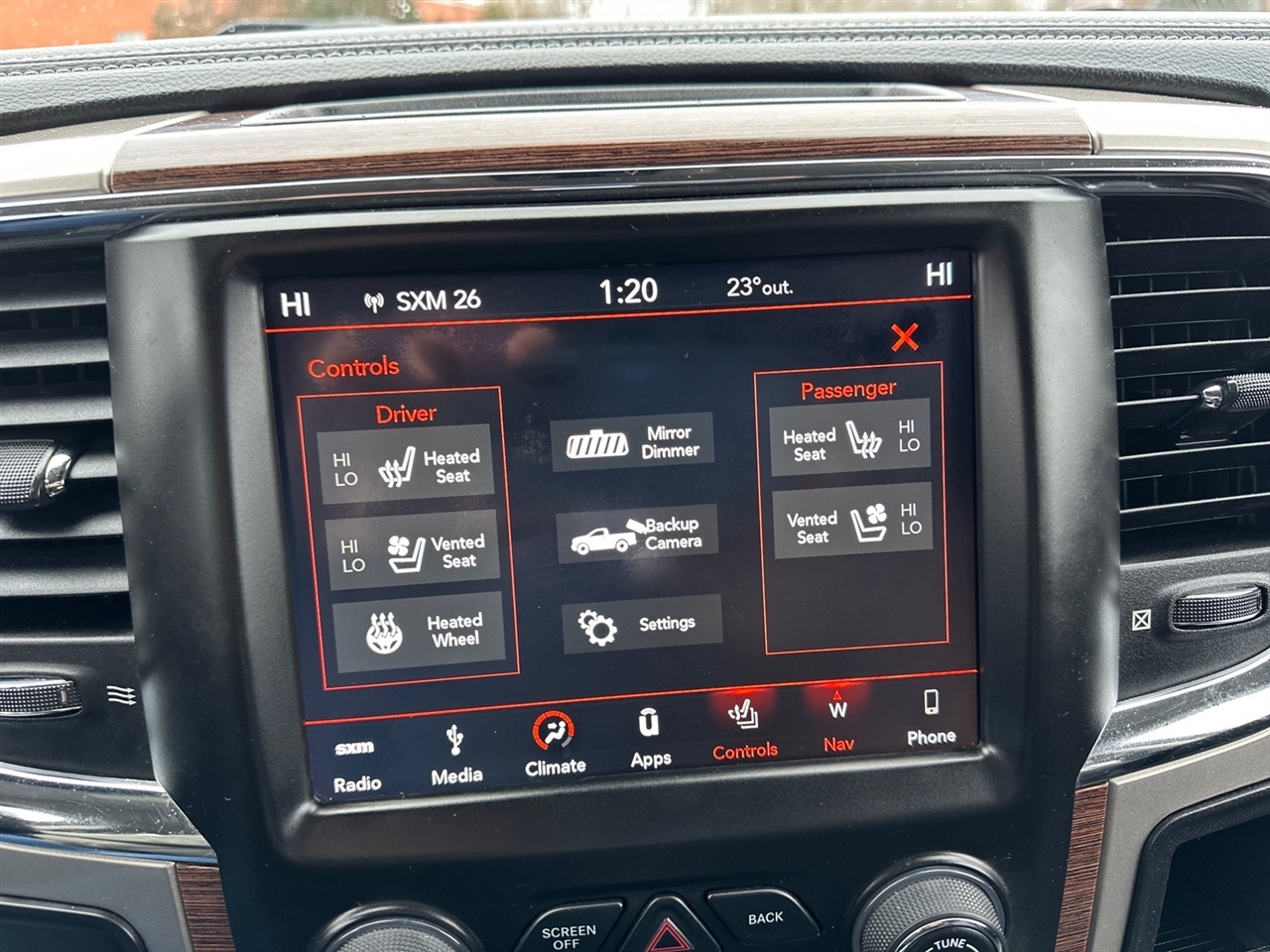 RAM 2500 Laramie 4x4 Crew Cab 6'4" Box 2018