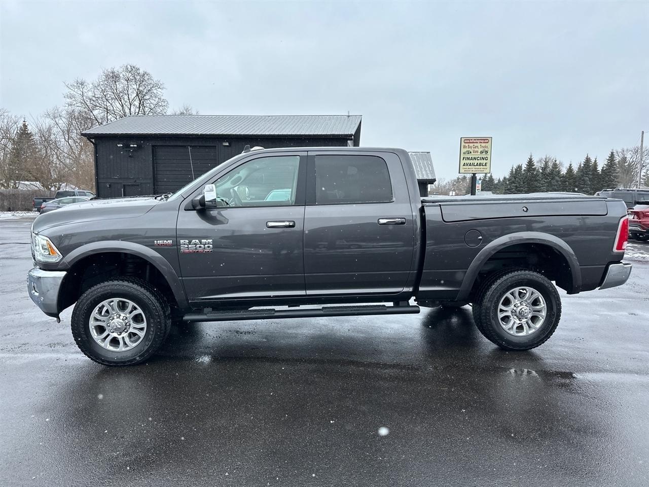 RAM 2500 Laramie 4x4 Crew Cab 6'4" Box 2018