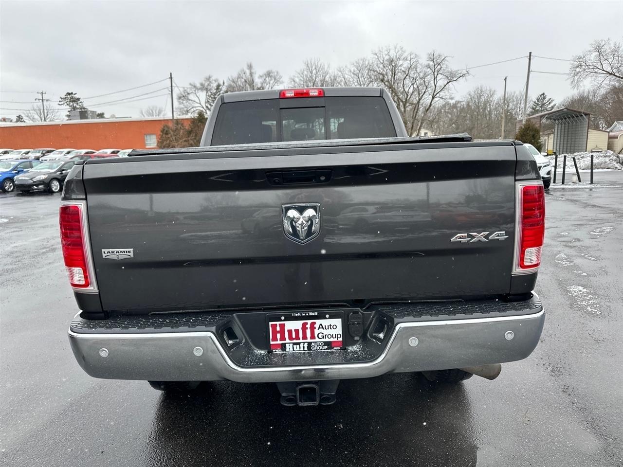 RAM 2500 Laramie 4x4 Crew Cab 6'4" Box 2018