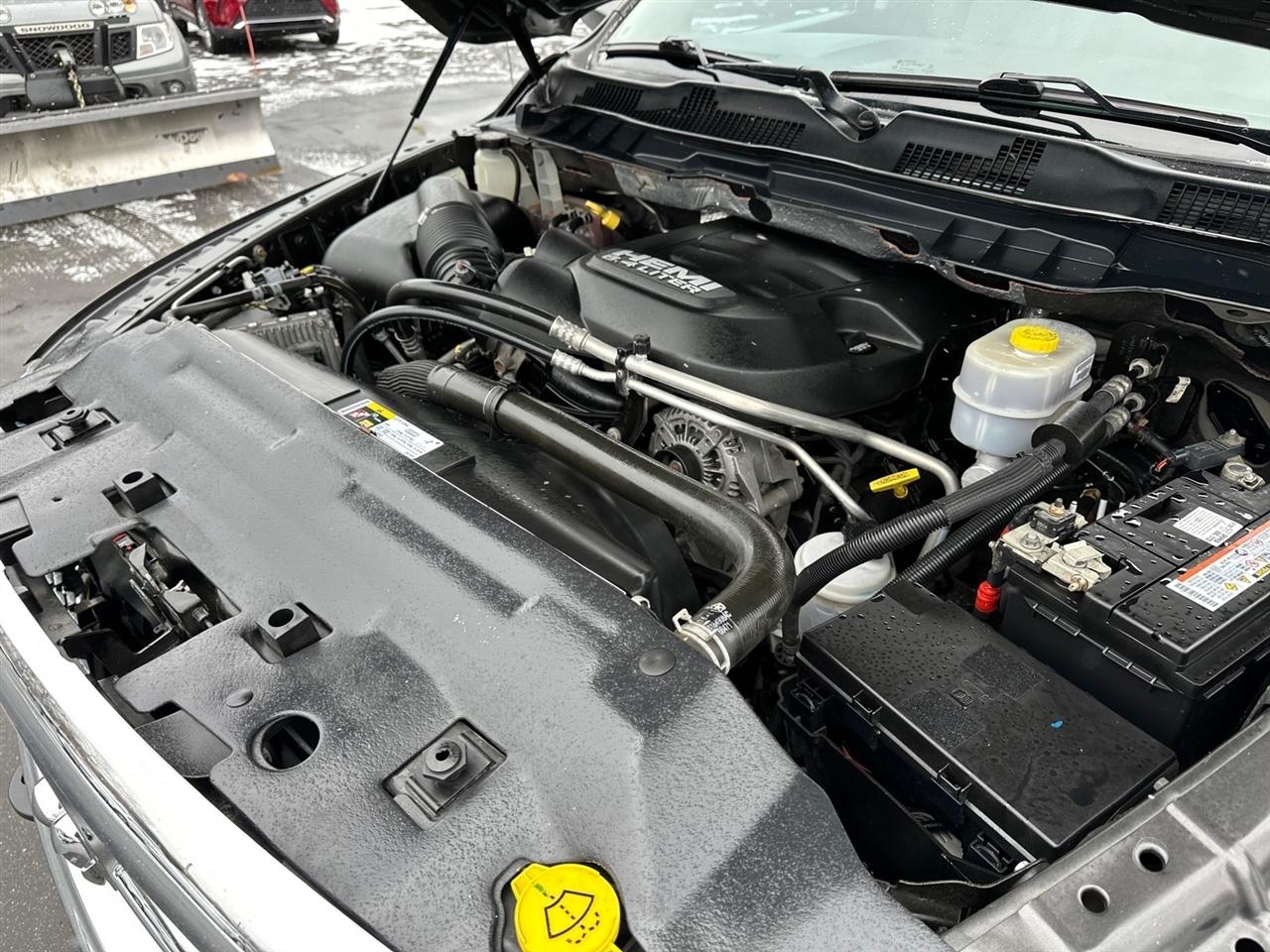 RAM 2500 Laramie 4x4 Crew Cab 6'4" Box 2018