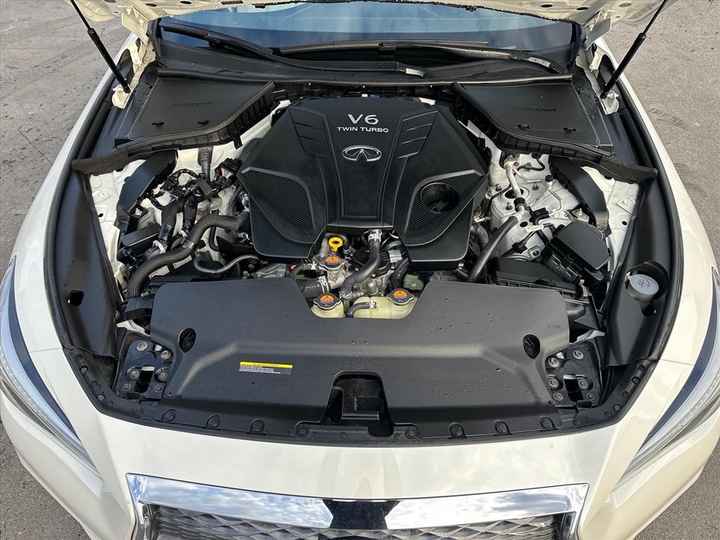 Infiniti Q50 3.0t LUXE AWD 2019