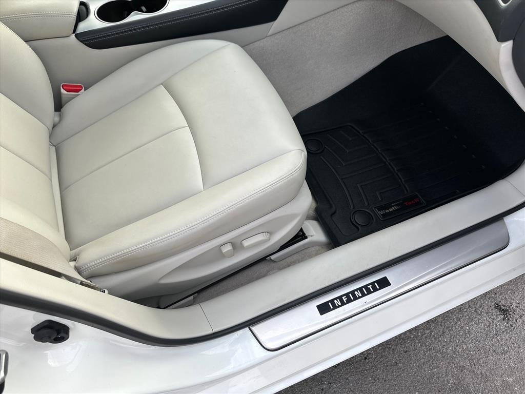 Infiniti Q50 3.0t LUXE AWD 2019