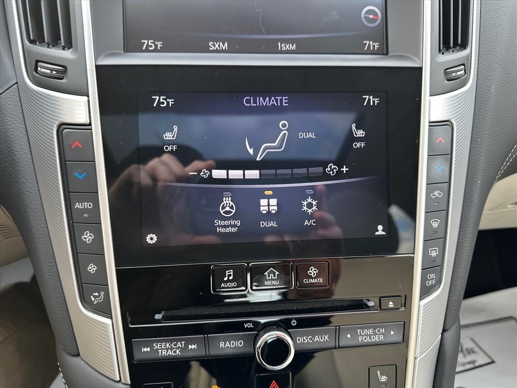 Infiniti Q50 3.0t LUXE AWD 2019