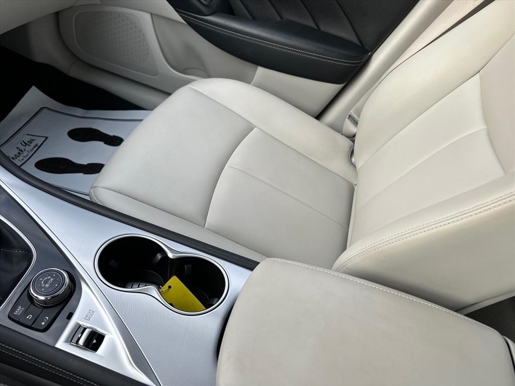 Infiniti Q50 3.0t LUXE AWD 2019