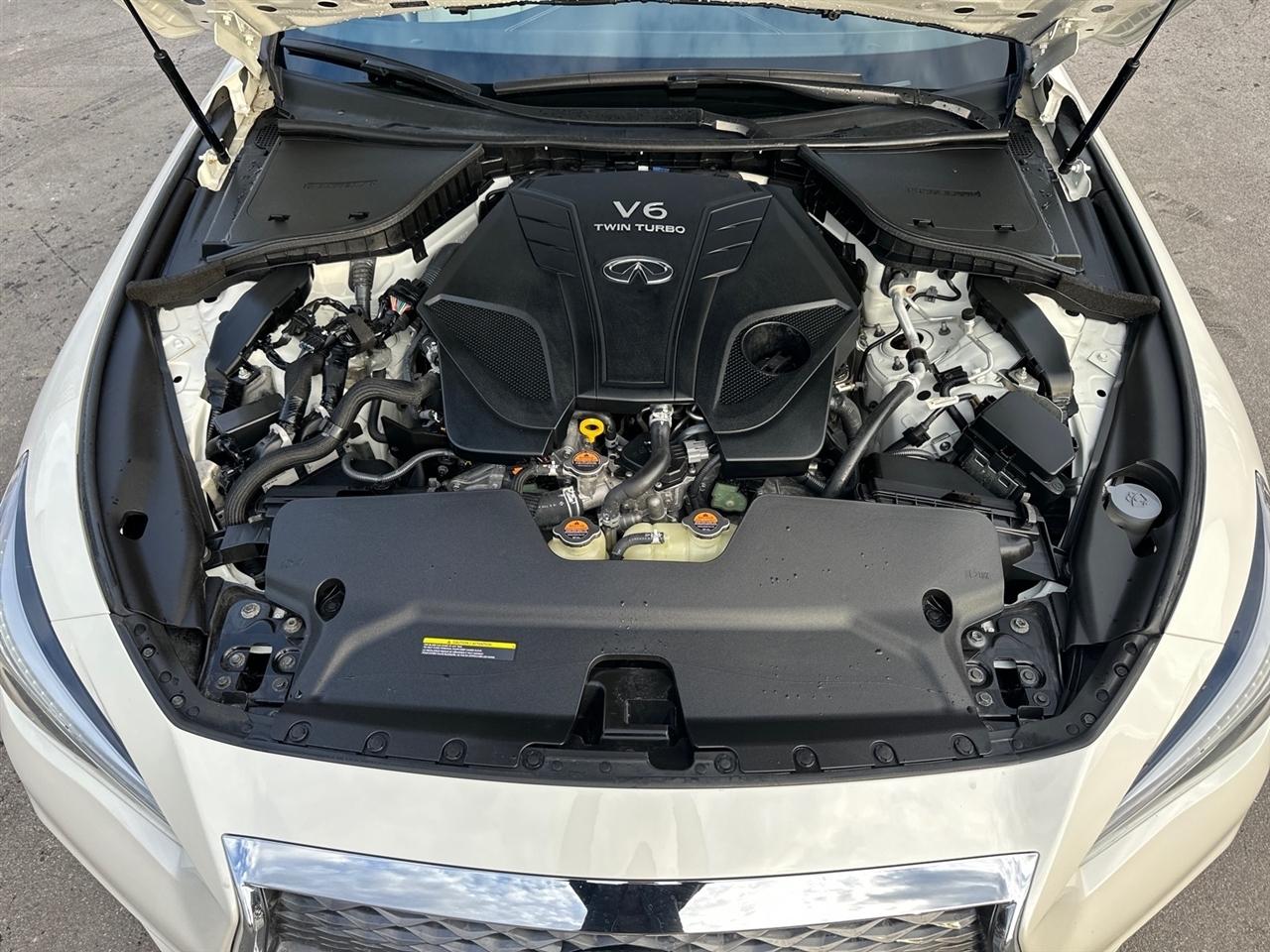 Infiniti Q50 3.0t LUXE AWD 2019