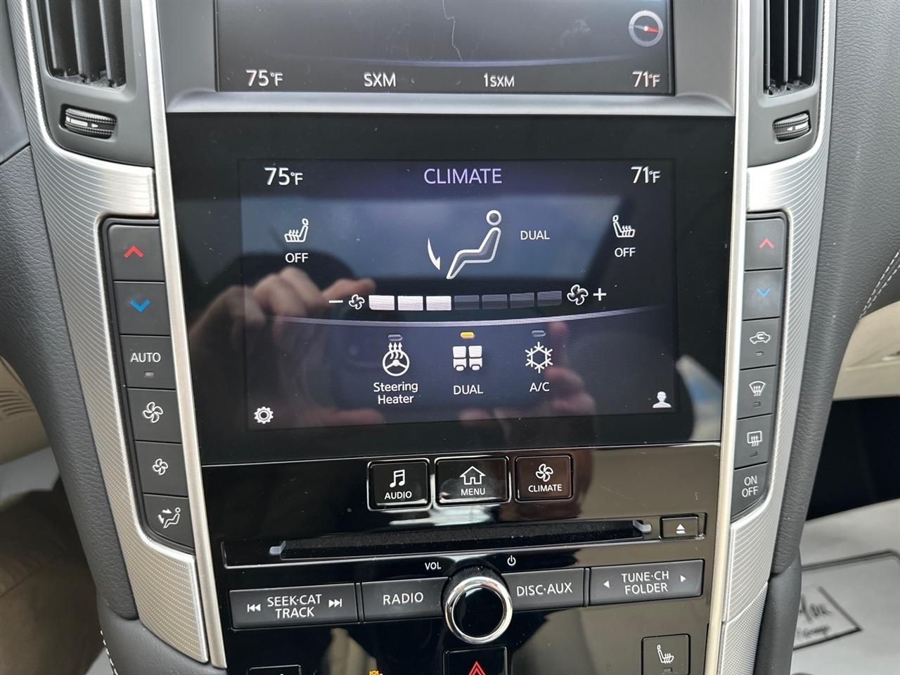 Infiniti Q50 3.0t LUXE AWD 2019