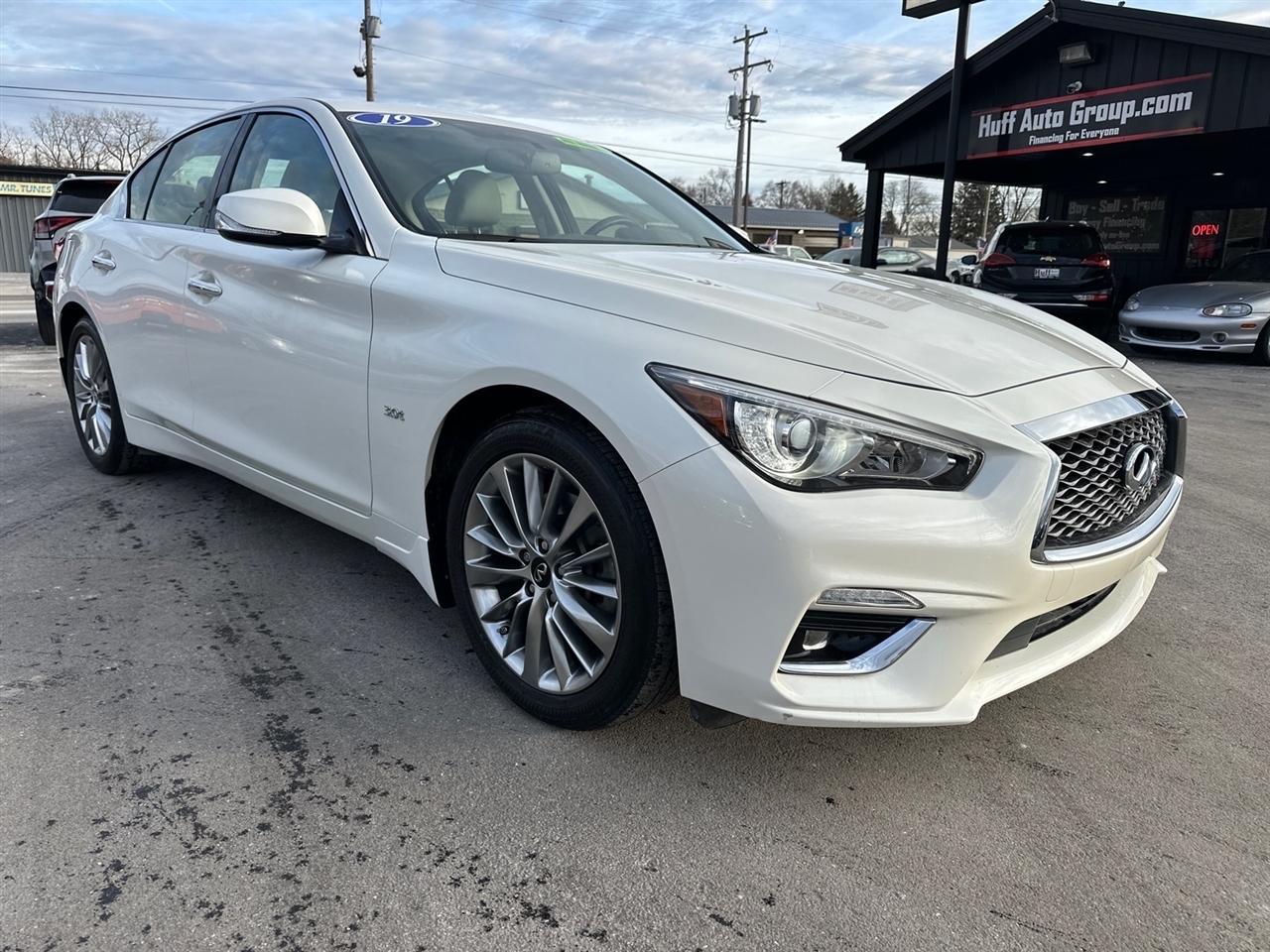 Infiniti Q50 3.0t LUXE AWD 2019