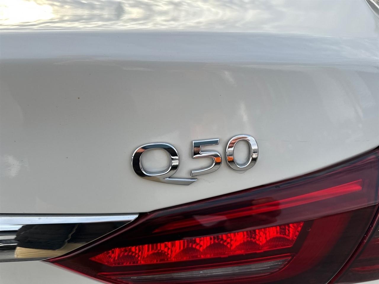 Infiniti Q50 3.0t LUXE AWD 2019