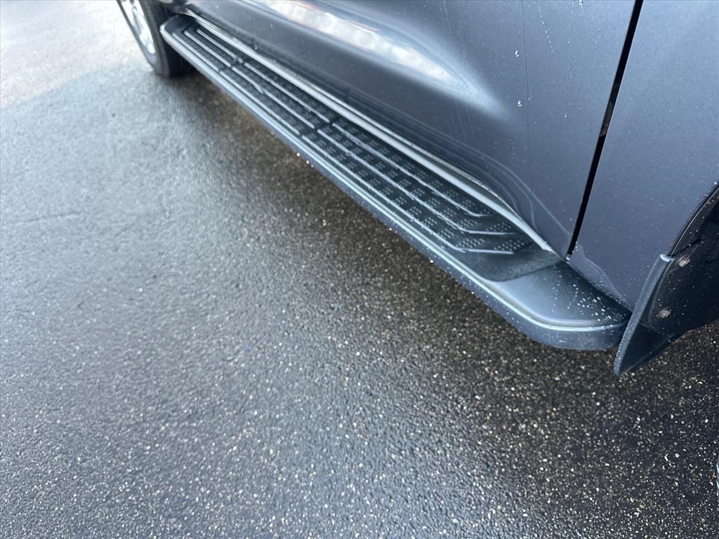 Toyota Sequoia 4WD 4dr LV8 6-Spd AT Platinum (Natl) 2008